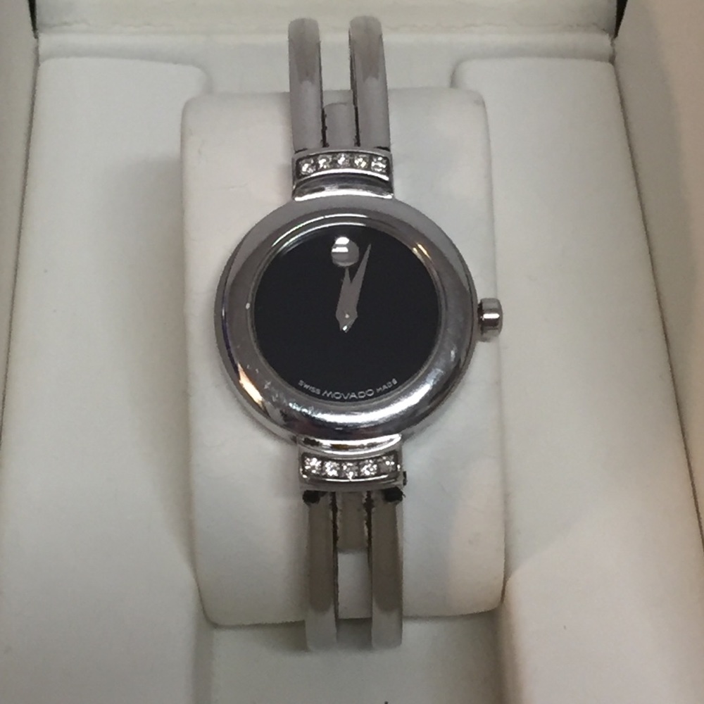 GENUINE Movado Watch w/ GEN DIAMOND Accents